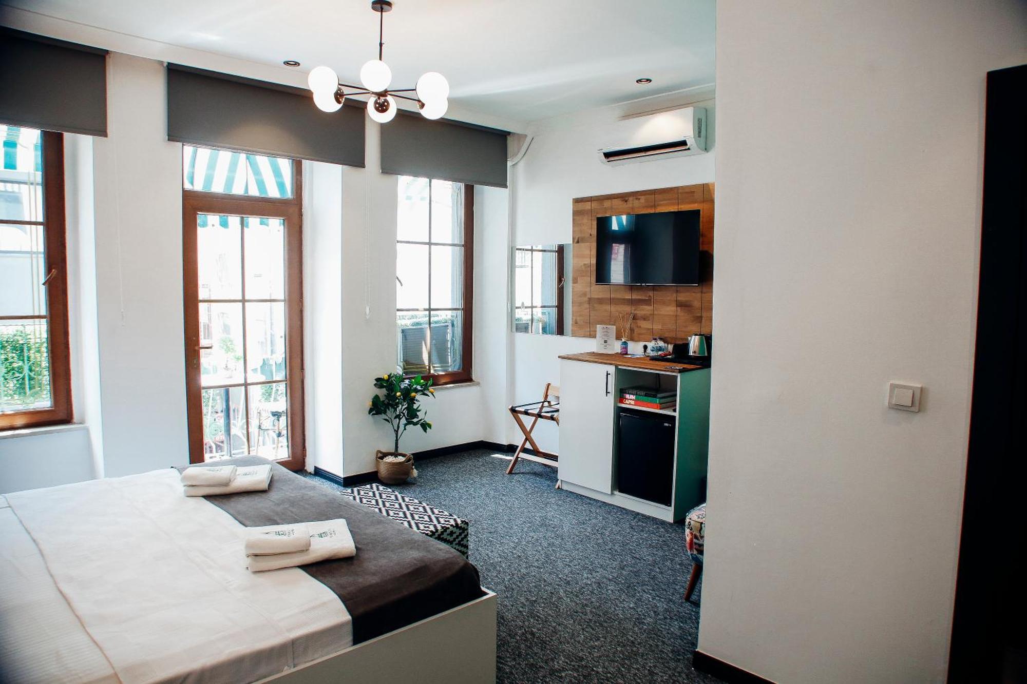 Istiklal Street Taksim House Yamalya Hotel Istanbul Exteriör bild